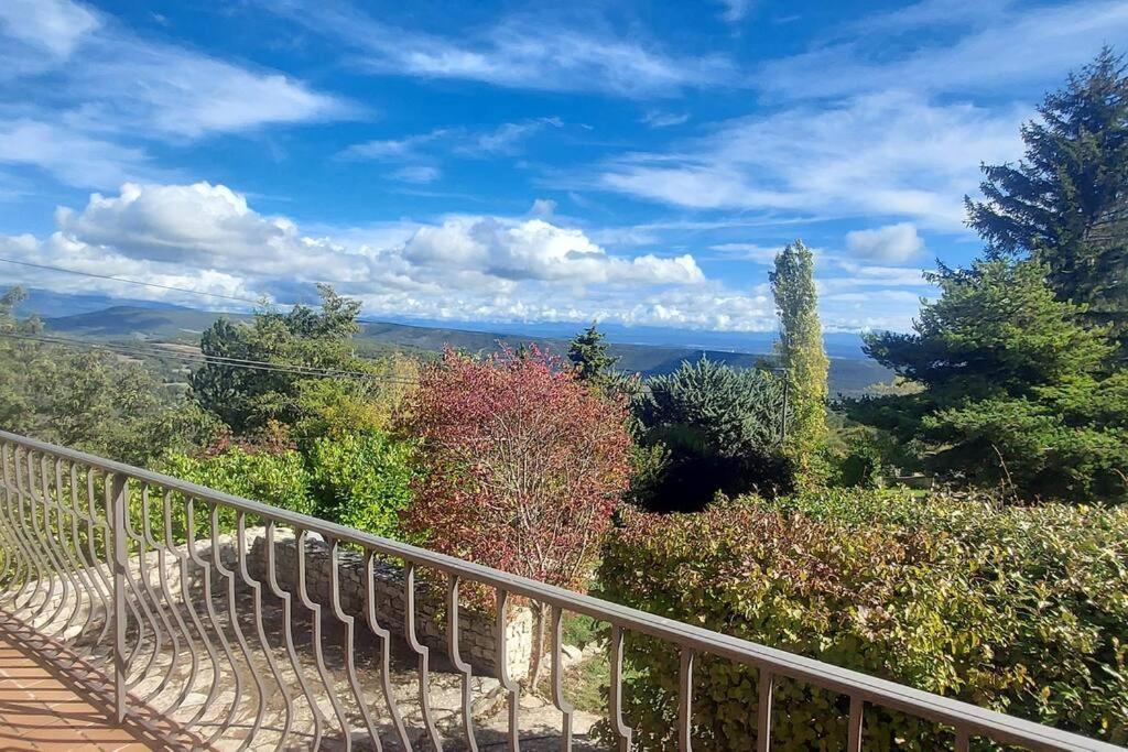 Villa Maison De Campagne 04 Vacheres Luberon 3 Chambres 8 Personnes Exterior photo